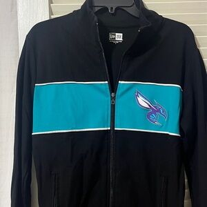 New Era Charlotte Hornets Black Jacket with Blue Stripe